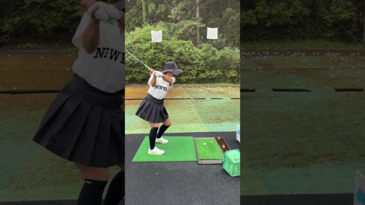 人気ゴルフ女子あおい夏海さんのユーティリティ練習・内原カントリー倶楽部2023年5月